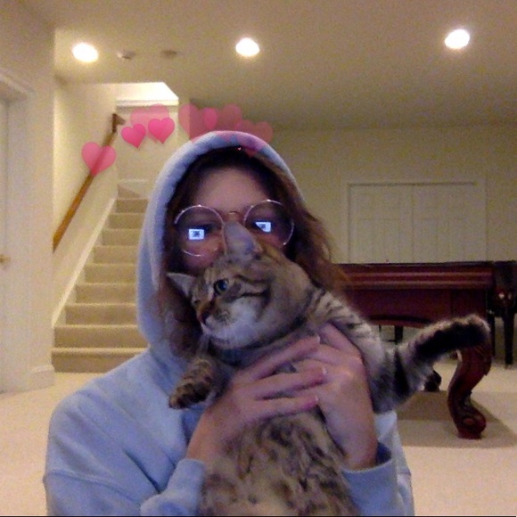 Meet your Posher, Sarah - Picture 1 of 1